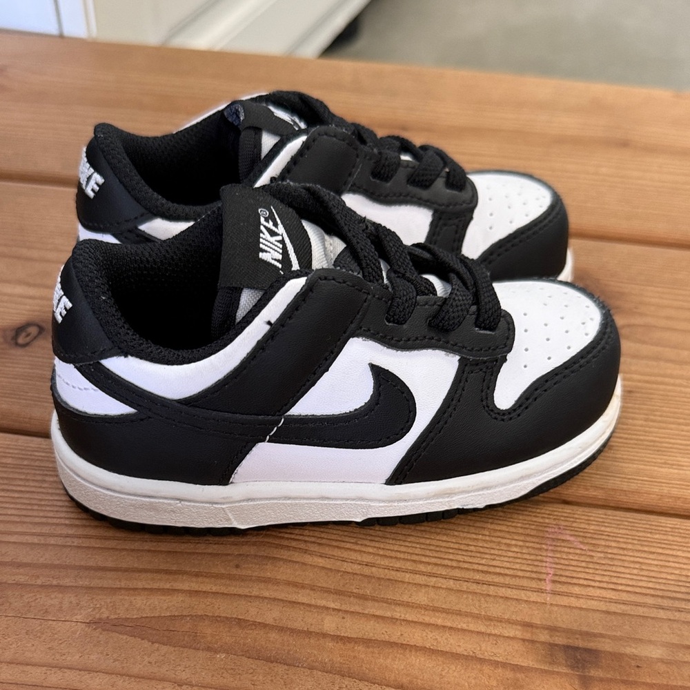 Nike Kids Black and White Low-Top Sneakers